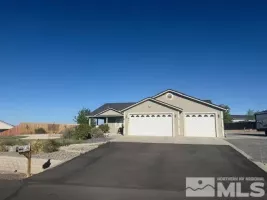 921 Red Rock, Fernley, Nevada 89408, 4 Bedrooms Bedrooms, ,2 BathroomsBathrooms,Residential,Residential,Red Rock,250005931