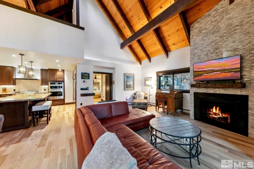 326 Aspen Leaf, Incline Village, Nevada 89451, 3 Bedrooms Bedrooms, ,4 BathroomsBathrooms,Residential,Residential,Aspen Leaf,250001416