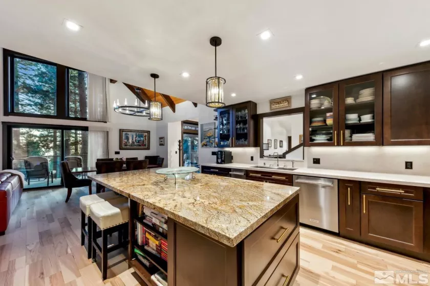 326 Aspen Leaf, Incline Village, Nevada 89451, 3 Bedrooms Bedrooms, ,4 BathroomsBathrooms,Residential,Residential,Aspen Leaf,250001416