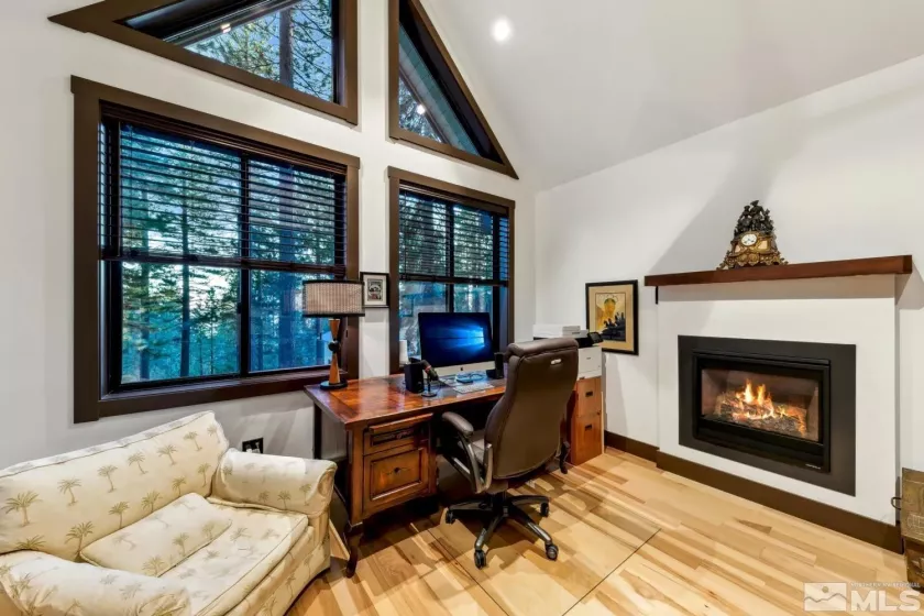 326 Aspen Leaf, Incline Village, Nevada 89451, 3 Bedrooms Bedrooms, ,4 BathroomsBathrooms,Residential,Residential,Aspen Leaf,250001416