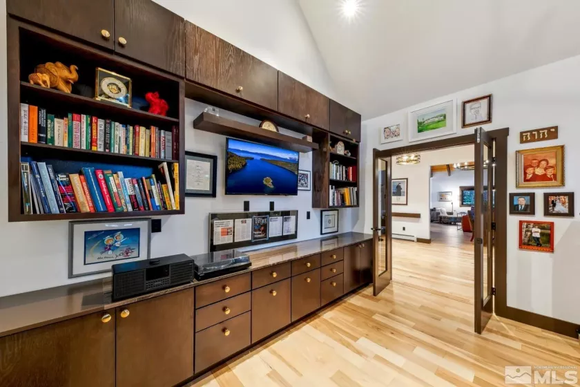 326 Aspen Leaf, Incline Village, Nevada 89451, 3 Bedrooms Bedrooms, ,4 BathroomsBathrooms,Residential,Residential,Aspen Leaf,250001416