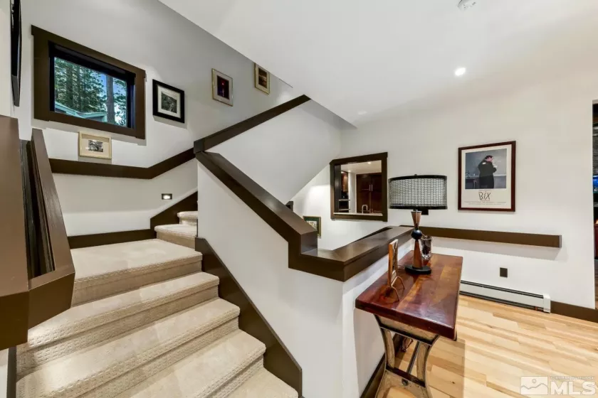 326 Aspen Leaf, Incline Village, Nevada 89451, 3 Bedrooms Bedrooms, ,4 BathroomsBathrooms,Residential,Residential,Aspen Leaf,250001416