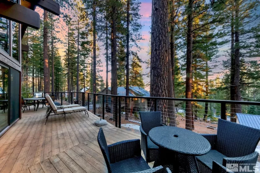 326 Aspen Leaf, Incline Village, Nevada 89451, 3 Bedrooms Bedrooms, ,4 BathroomsBathrooms,Residential,Residential,Aspen Leaf,250001416