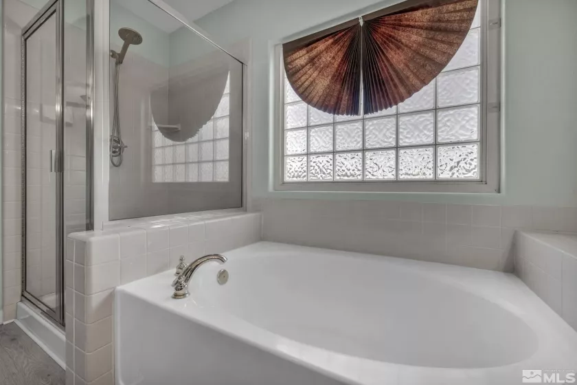 2641 Venezia, Sparks, Nevada 89434, 4 Bedrooms Bedrooms, ,3 BathroomsBathrooms,Residential,Residential,Venezia,250002342