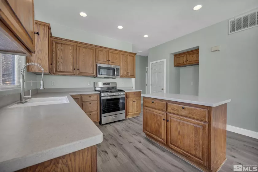 2641 Venezia, Sparks, Nevada 89434, 4 Bedrooms Bedrooms, ,3 BathroomsBathrooms,Residential,Residential,Venezia,250002342
