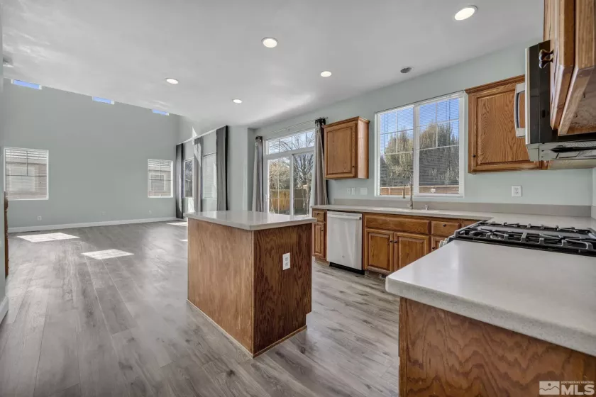 2641 Venezia, Sparks, Nevada 89434, 4 Bedrooms Bedrooms, ,3 BathroomsBathrooms,Residential,Residential,Venezia,250002342
