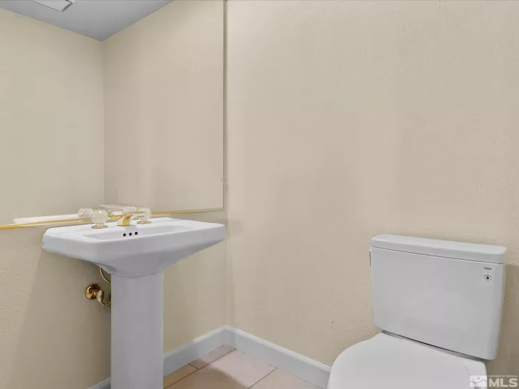6190 Carriage House, Reno, Nevada 89519, 3 Bedrooms Bedrooms, ,4 BathroomsBathrooms,Residential,Residential,Carriage House,250005989