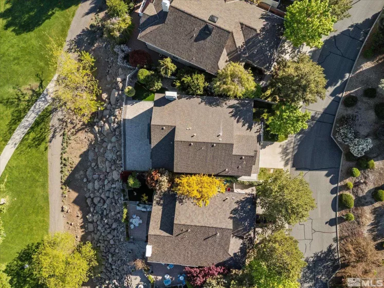 6190 Carriage House, Reno, Nevada 89519, 3 Bedrooms Bedrooms, ,4 BathroomsBathrooms,Residential,Residential,Carriage House,250005989
