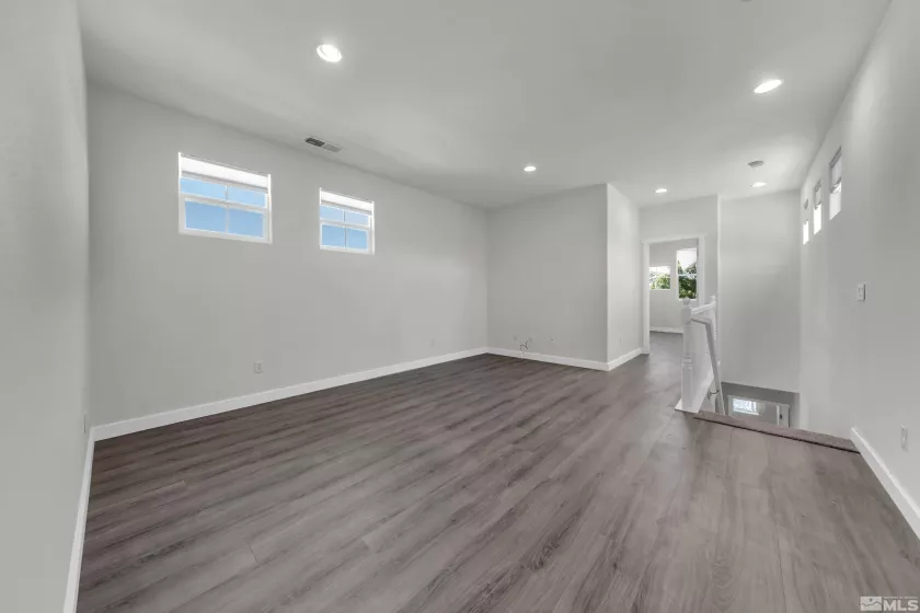 1279 Par Three, Sparks, Nevada 89436, 3 Bedrooms Bedrooms, ,3 BathroomsBathrooms,Residential,Residential,Par Three,240011300