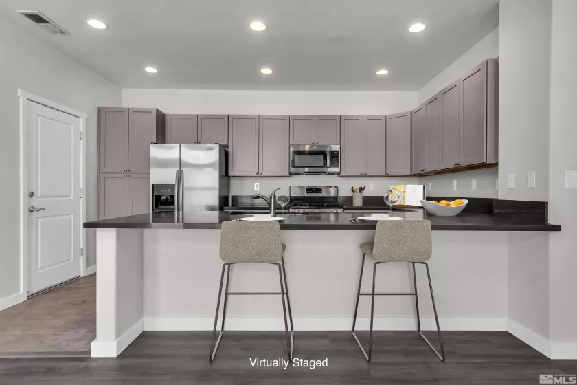 1279 Par Three, Sparks, Nevada 89436, 3 Bedrooms Bedrooms, ,3 BathroomsBathrooms,Residential,Residential,Par Three,240011300