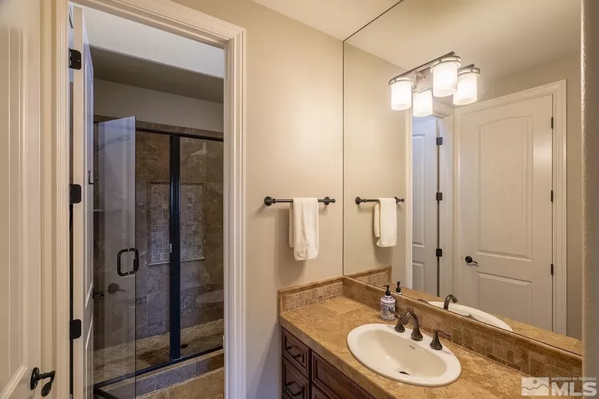 6130 Lake Geneva, Reno, Nevada 89511, 5 Bedrooms Bedrooms, ,6 BathroomsBathrooms,Residential,Residential,Lake Geneva,240011520