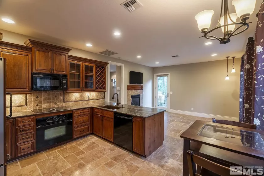 6130 Lake Geneva, Reno, Nevada 89511, 5 Bedrooms Bedrooms, ,6 BathroomsBathrooms,Residential,Residential,Lake Geneva,240011520