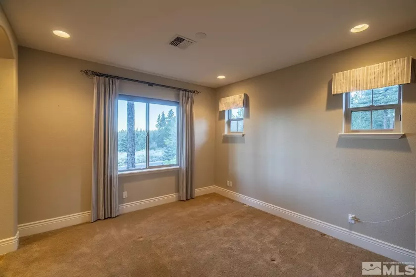 6130 Lake Geneva, Reno, Nevada 89511, 5 Bedrooms Bedrooms, ,6 BathroomsBathrooms,Residential,Residential,Lake Geneva,240011520