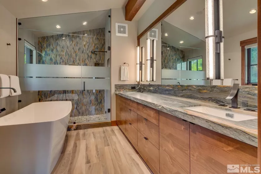 4250 Lake, Carnelian Bay, California 96140, 5 Bedrooms Bedrooms, ,7 BathroomsBathrooms,Residential,Residential,Lake,240010536