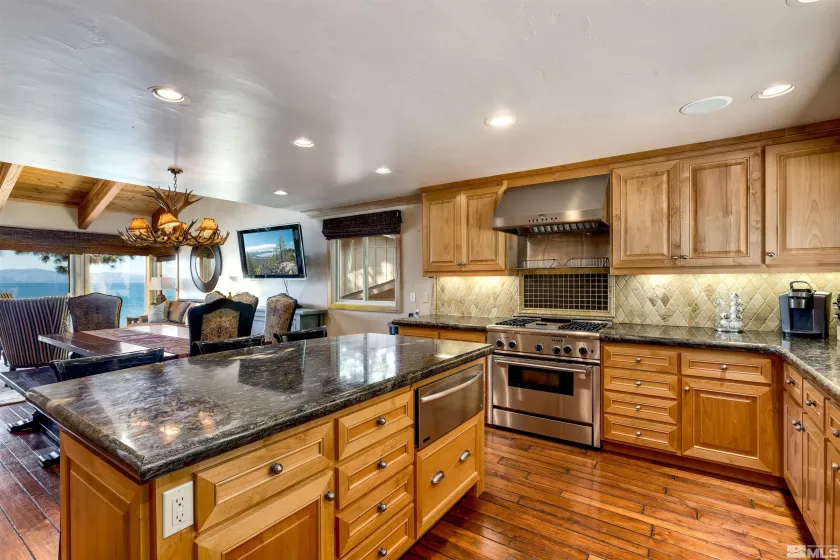 1080 Skyland, Zephyr Cove, Nevada 89448, 5 Bedrooms Bedrooms, ,6 BathroomsBathrooms,Residential,Residential,Skyland,240011498