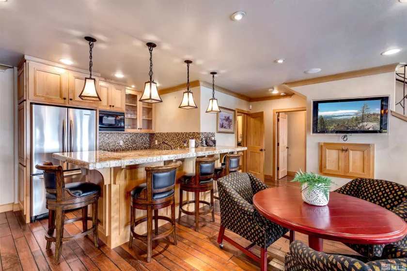 1080 Skyland, Zephyr Cove, Nevada 89448, 5 Bedrooms Bedrooms, ,6 BathroomsBathrooms,Residential,Residential,Skyland,240011498