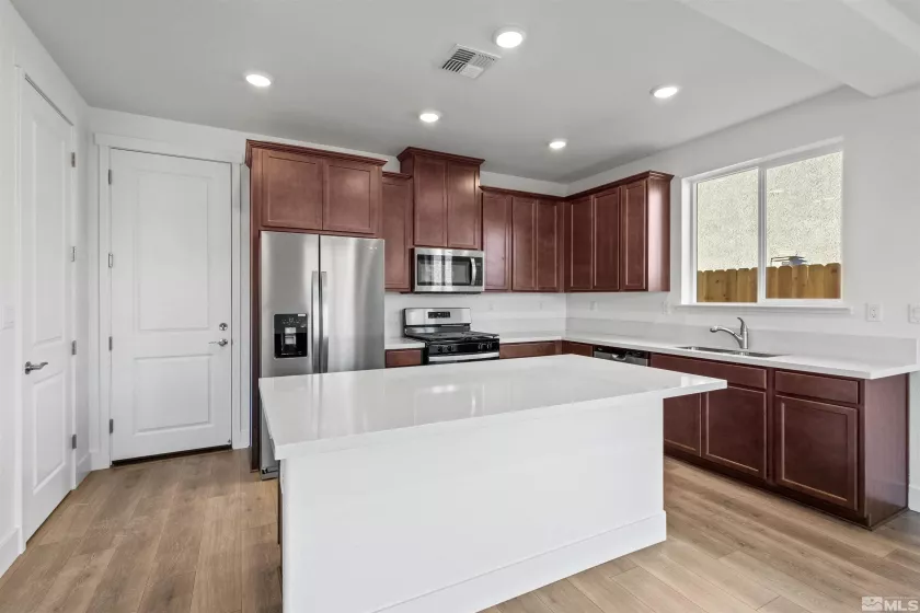 480 Rambling Ridge, Reno, Nevada 89506, 4 Bedrooms Bedrooms, ,3 BathroomsBathrooms,Residential,Residential,Rambling Ridge,240015268