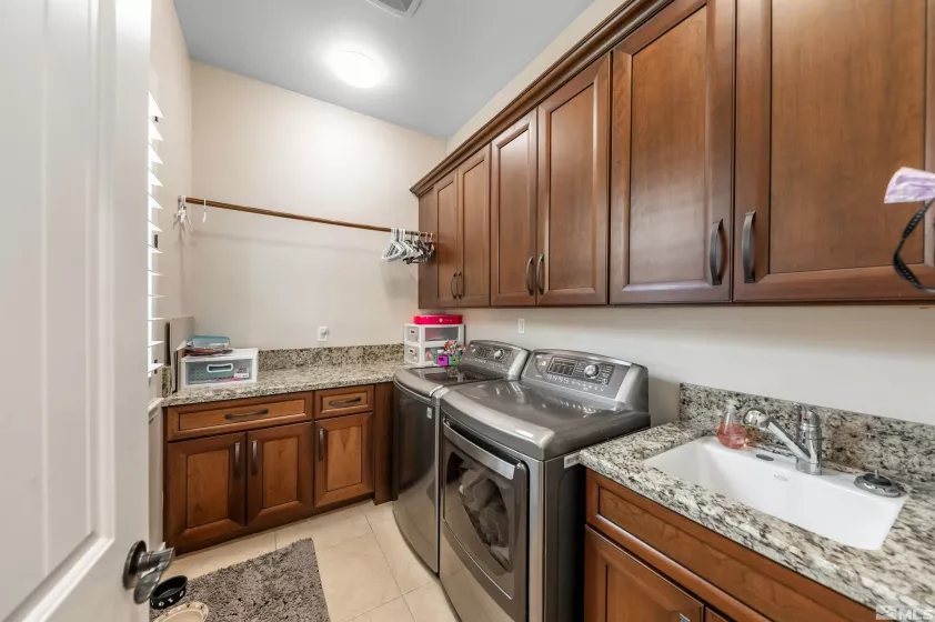 4865 Sierra Pine, Reno, Nevada 89519, 4 Bedrooms Bedrooms, ,3 BathroomsBathrooms,Residential,Residential,Sierra Pine,240014191