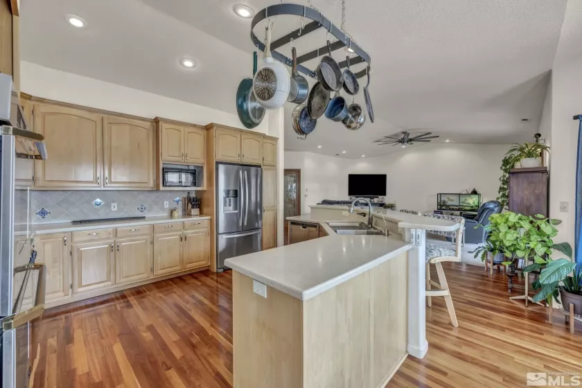 421 Silver Star, Yerington, Nevada 89447, 4 Bedrooms Bedrooms, ,3 BathroomsBathrooms,Residential,Residential,Silver Star,250001894