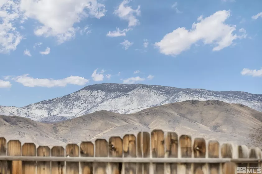 421 Silver Star, Yerington, Nevada 89447, 4 Bedrooms Bedrooms, ,3 BathroomsBathrooms,Residential,Residential,Silver Star,250001894