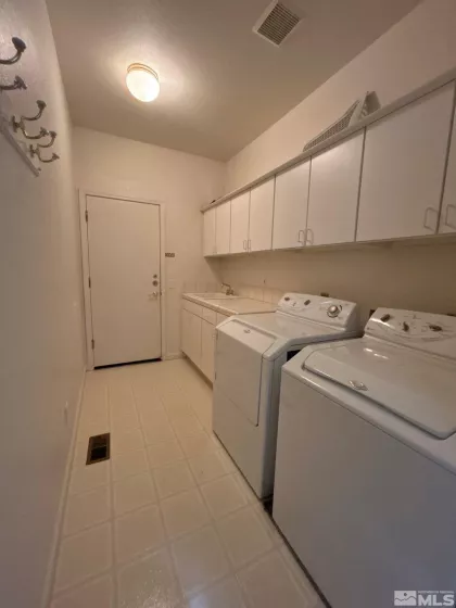 6705 Cinnamon, Sparks, Nevada 89436, 3 Bedrooms Bedrooms, ,2 BathroomsBathrooms,Residential Lease,Manufactured,Cinnamon,250006085