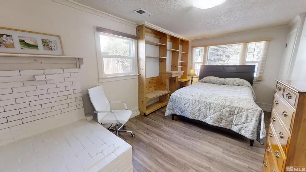 1311 Wesley, Reno, Nevada 89503, 5 Bedrooms Bedrooms, ,2 BathroomsBathrooms,Residential,Residential,Wesley,250006104
