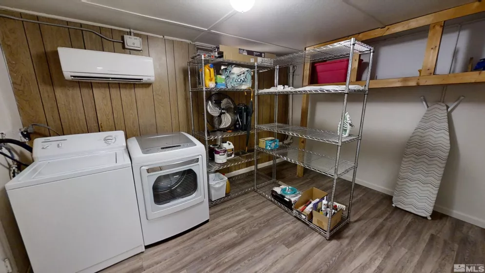 1311 Wesley, Reno, Nevada 89503, 5 Bedrooms Bedrooms, ,2 BathroomsBathrooms,Residential,Residential,Wesley,250006104