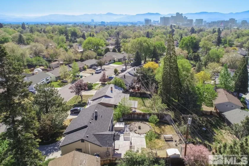 1311 Wesley, Reno, Nevada 89503, 5 Bedrooms Bedrooms, ,2 BathroomsBathrooms,Residential,Residential,Wesley,250006104