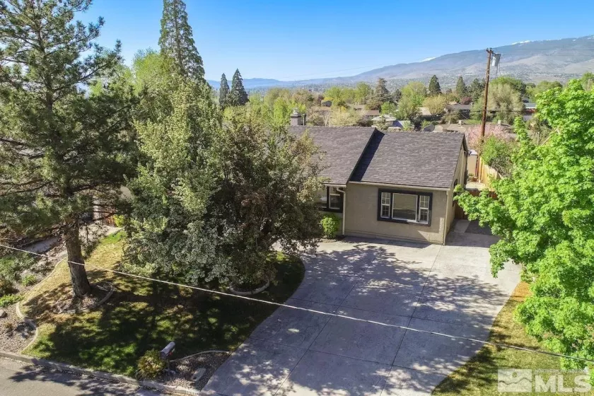 1311 Wesley, Reno, Nevada 89503, 5 Bedrooms Bedrooms, ,2 BathroomsBathrooms,Residential,Residential,Wesley,250006104
