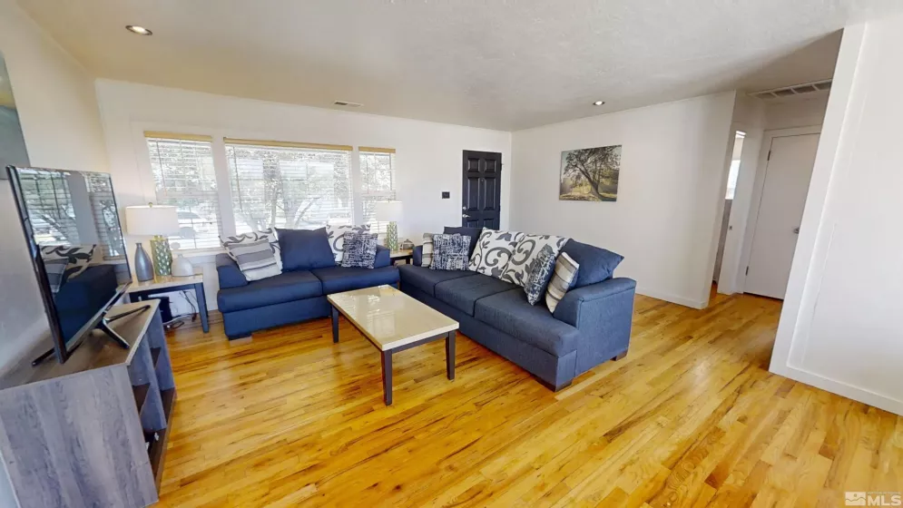 1311 Wesley, Reno, Nevada 89503, 5 Bedrooms Bedrooms, ,2 BathroomsBathrooms,Residential,Residential,Wesley,250006104