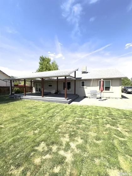 425 Nicole, Sparks, Nevada 89436, 3 Bedrooms Bedrooms, ,2 BathroomsBathrooms,Residential,Residential,Nicole,250006190
