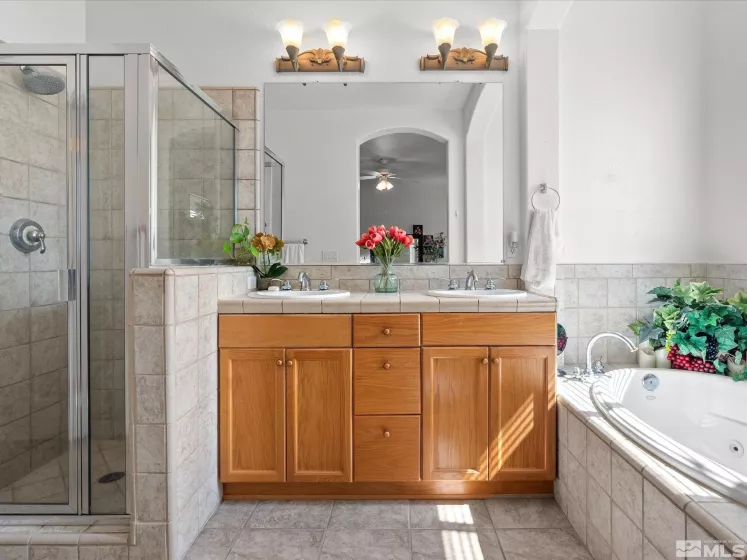 9290 Jack Hammer, Reno, Nevada 89521, 3 Bedrooms Bedrooms, ,2 BathroomsBathrooms,Residential,Residential,Jack Hammer,250006202