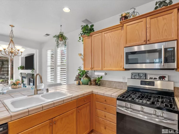 9290 Jack Hammer, Reno, Nevada 89521, 3 Bedrooms Bedrooms, ,2 BathroomsBathrooms,Residential,Residential,Jack Hammer,250006202