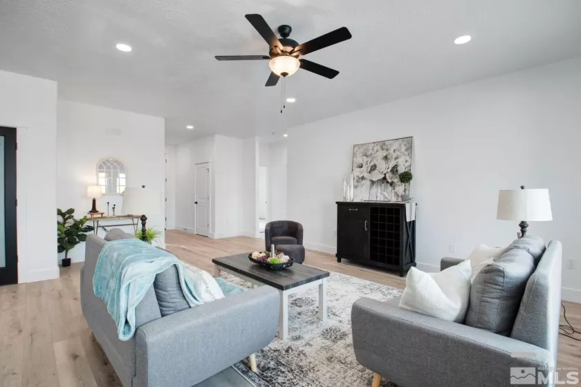 5270 Marla, Winnemucca, Nevada 89445, 3 Bedrooms Bedrooms, ,2 BathroomsBathrooms,Residential,Residential,Marla,240002330