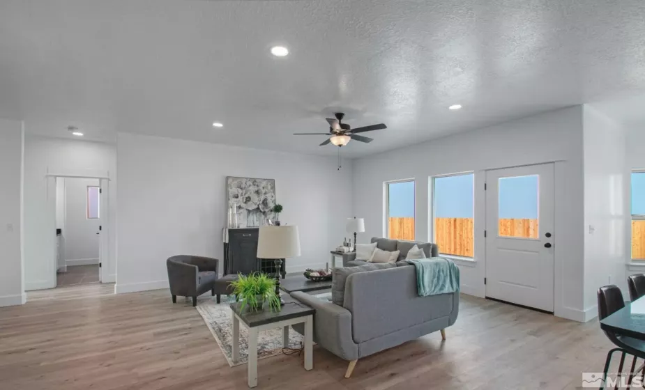 5285 Marla, Winnemucca, Nevada 89445, 3 Bedrooms Bedrooms, ,2 BathroomsBathrooms,Residential,Residential,Marla,240002325
