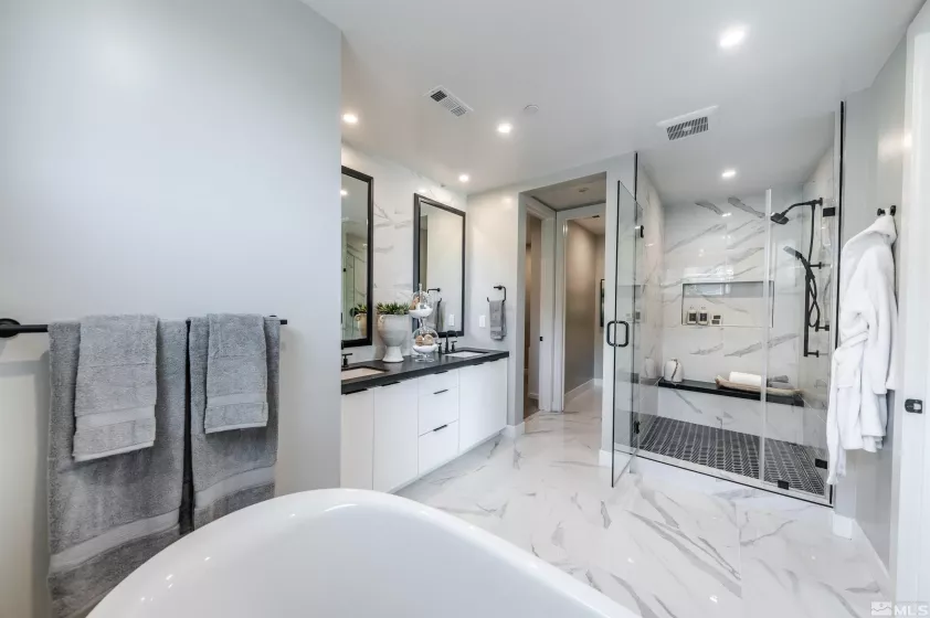 77 Caballada, Reno, Nevada 89511, 2 Bedrooms Bedrooms, ,3 BathroomsBathrooms,Residential,Residential,Caballada,240011017