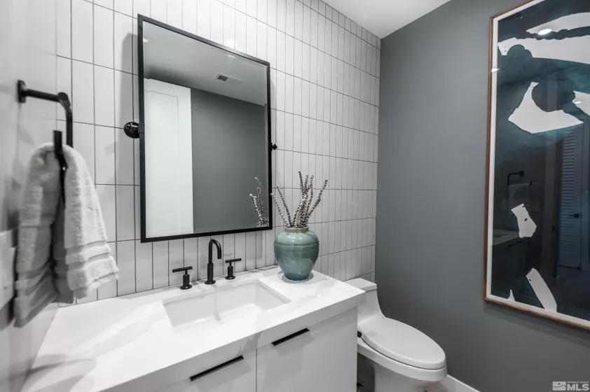 77 Caballada, Reno, Nevada 89511, 2 Bedrooms Bedrooms, ,3 BathroomsBathrooms,Residential,Residential,Caballada,240011017