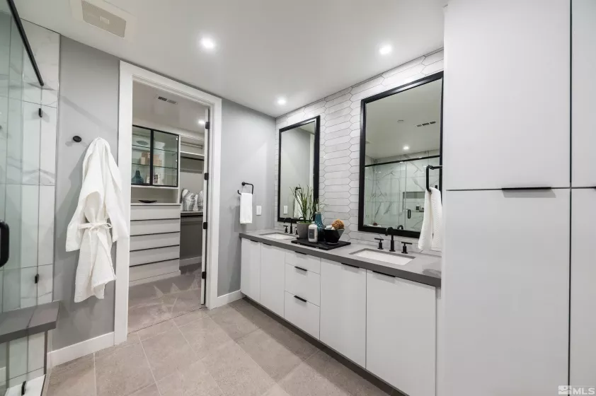 77 Caballada, Reno, Nevada 89511, 2 Bedrooms Bedrooms, ,3 BathroomsBathrooms,Residential,Residential,Caballada,240011017