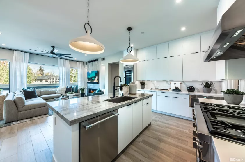 77 Caballada, Reno, Nevada 89511, 2 Bedrooms Bedrooms, ,3 BathroomsBathrooms,Residential,Residential,Caballada,240011017