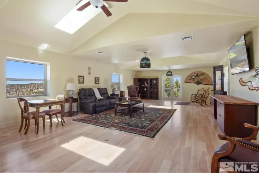 220 Vermillion, Reno, Nevada 89521, 4 Bedrooms Bedrooms, ,6 BathroomsBathrooms,Residential,Residential,Vermillion,240009407