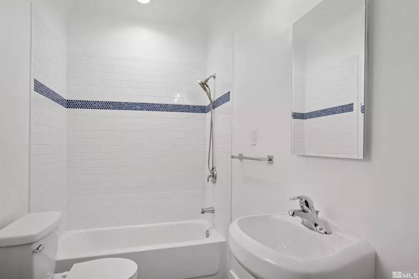 955 Watt, Reno, Nevada 89509, 2 Bedrooms Bedrooms, ,1 BathroomBathrooms,Residential,Residential,Watt,240013378
