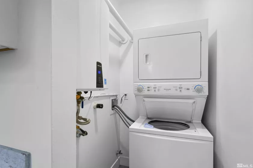 955 Watt, Reno, Nevada 89509, 2 Bedrooms Bedrooms, ,1 BathroomBathrooms,Residential,Residential,Watt,240013378