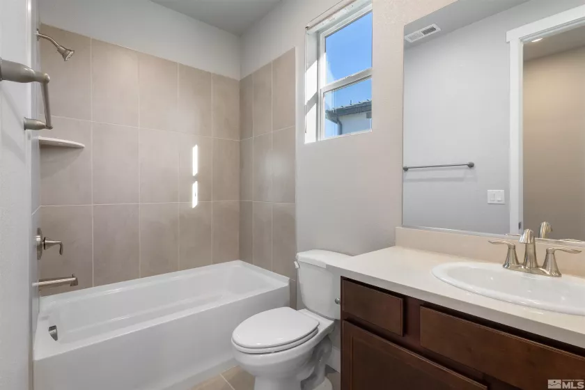 7516 Rambling Ridge, Reno, Nevada 89506, 4 Bedrooms Bedrooms, ,3 BathroomsBathrooms,Residential,Residential,Rambling Ridge,240012814