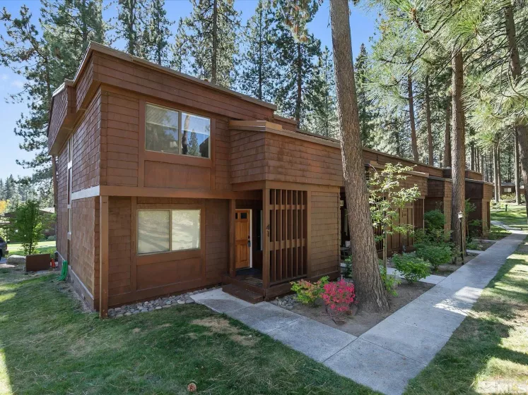 600 Highway 50, Zephyr Cove, Nevada 89448, 3 Bedrooms Bedrooms, ,3 BathroomsBathrooms,Residential,Residential,Highway 50,240012755