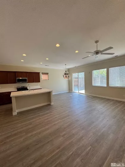 10401 Blockade, Reno, Nevada 89521, 4 Bedrooms Bedrooms, ,2 BathroomsBathrooms,Residential Lease,Manufactured,Blockade,250006204