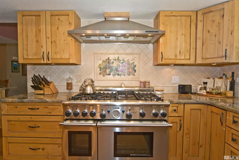 25 Martell, Sparks, Nevada 89441, 4 Bedrooms Bedrooms, ,3 BathroomsBathrooms,Residential,Residential,Martell,250006205