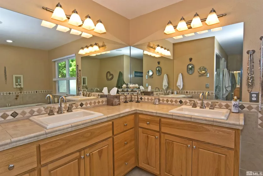 25 Martell, Sparks, Nevada 89441, 4 Bedrooms Bedrooms, ,3 BathroomsBathrooms,Residential,Residential,Martell,250006205
