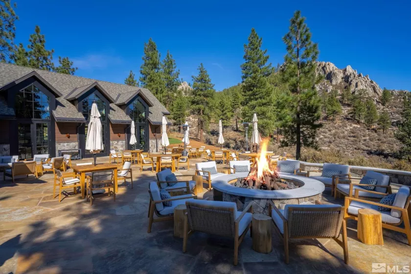 200 Overlook, Carson City, Nevada 89705, 6 Bedrooms Bedrooms, ,5 BathroomsBathrooms,Residential,Residential,Overlook,210017014