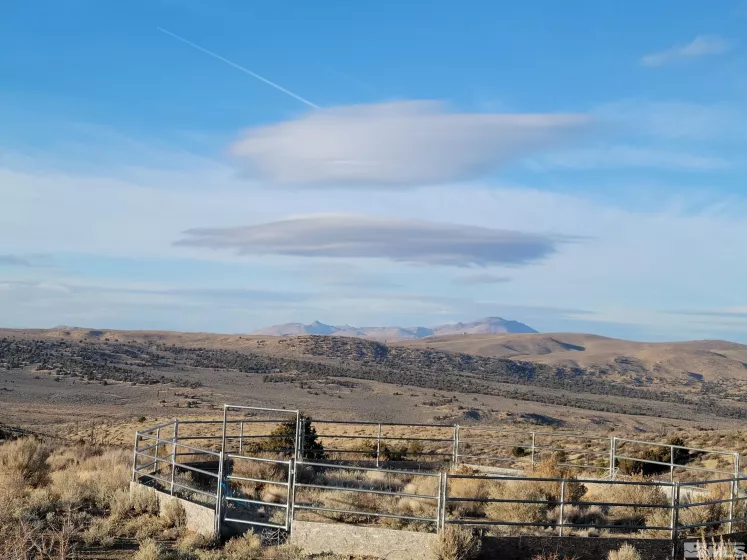 1297 Deerlodge, Reno, Nevada 89508, 5 Bedrooms Bedrooms, ,4 BathroomsBathrooms,Residential,Residential,Deerlodge,220016781