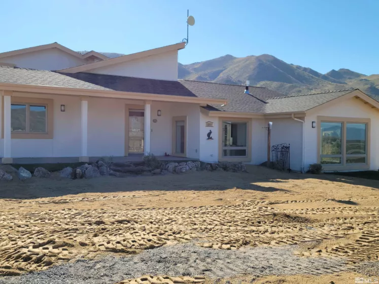 1297 Deerlodge, Reno, Nevada 89508, 5 Bedrooms Bedrooms, ,4 BathroomsBathrooms,Residential,Residential,Deerlodge,220016781